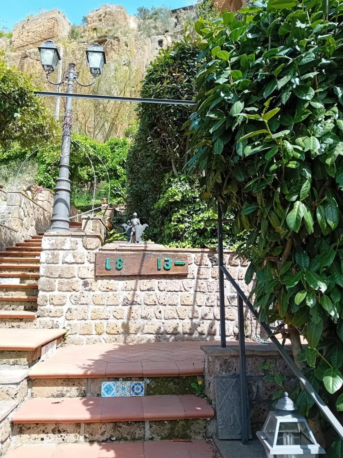 Casa Serafina Trilocale Con Arredi D'Arte E Parcheggio Privato Орвието Экстерьер фото
